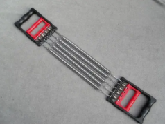 正确使用拉力器锻