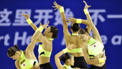 健美操挺胸的好处练习胸部健美动作