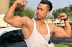 男肌肉健美肌肉形