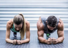 实用健美训练动作锻炼肌肉饮食知识