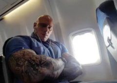 明星健美肌肉硬汉